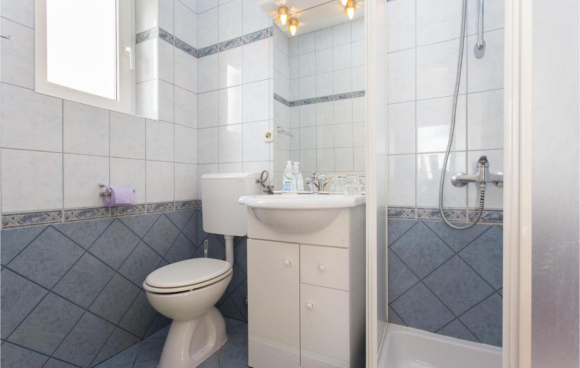 Stunning Apartment In Kornic With House Sea View Dış mekan fotoğraf